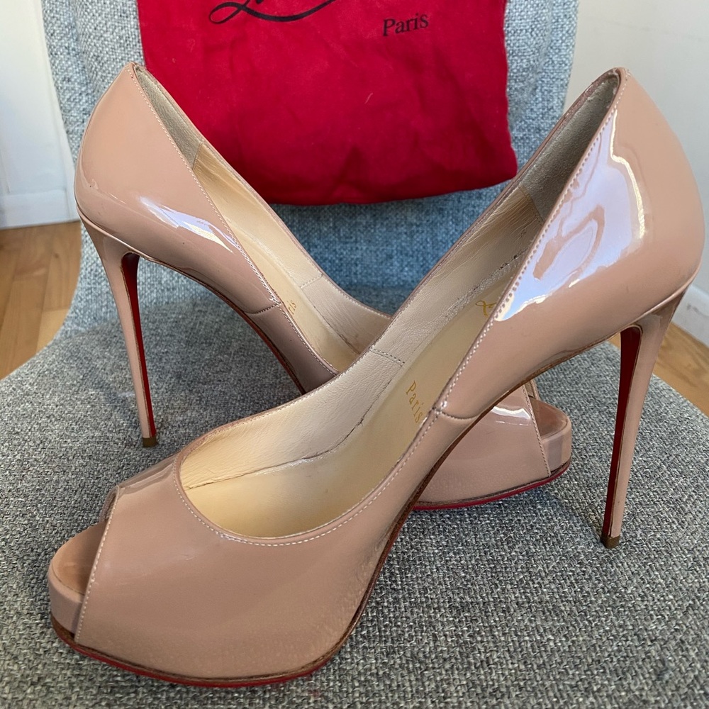 Christian Louboutin's 'New Very Prive' pumps - Picture 2 of 5